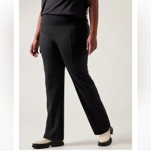 Athleta Delancey Straight Cargo Pants